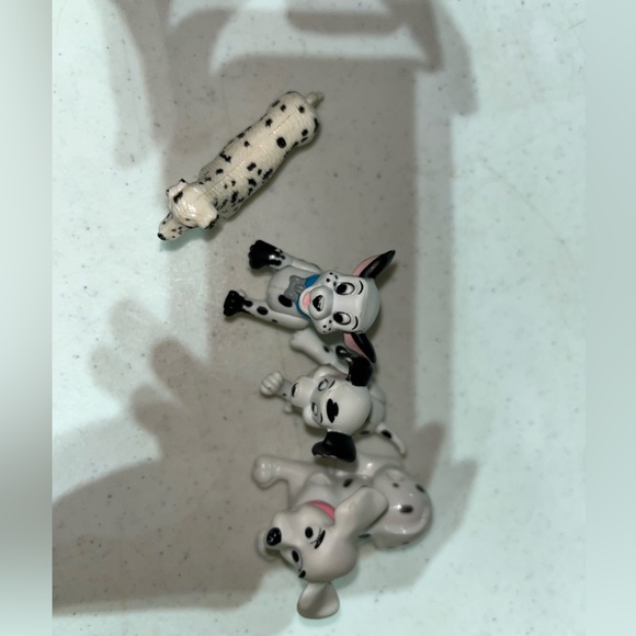 DALMATIANS - Picture 2 of 5